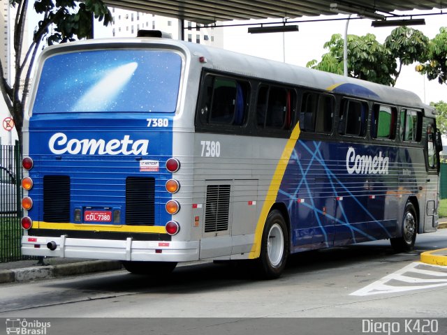 Viação Cometa 7380 na cidade de São Paulo, São Paulo, Brasil, por Diego K420 . ID da foto: 748287.