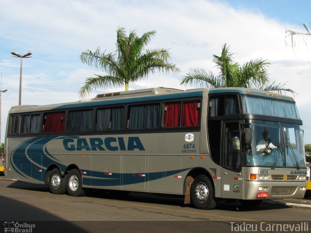 Viação Garcia 6874 na cidade de Londrina, Paraná, Brasil, por Tadeu Carnevalli. Número da foto: #749928.