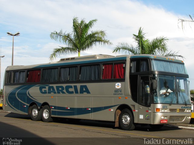 Viação Garcia 6874 na cidade de Londrina, Paraná, Brasil, por Tadeu Carnevalli. ID da foto: 749928.