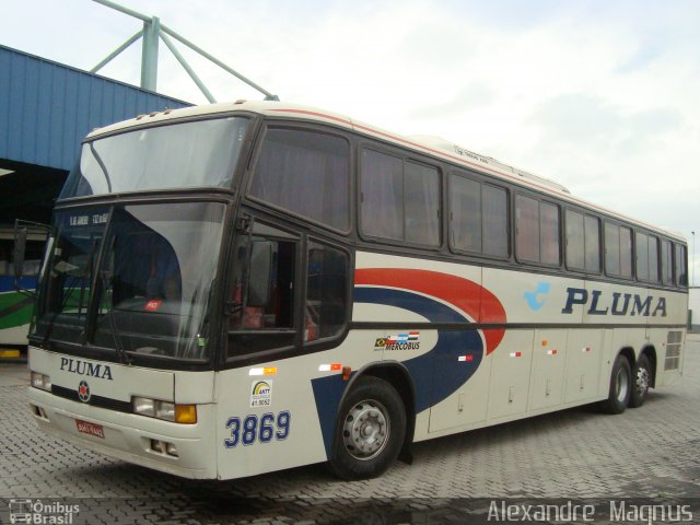 Pluma Conforto e Turismo 3869 na cidade de Resende, Rio de Janeiro, Brasil, por Alexandre  Magnus. Número da foto: #749206.