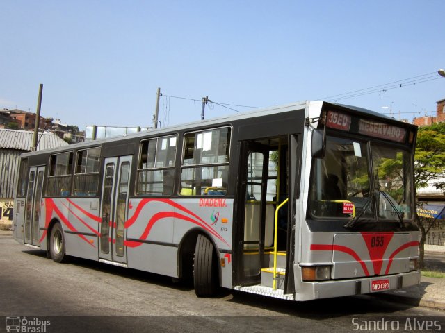 ETCD - Empresa de Transporte Coletivo de Diadema 055 na cidade de Diadema, São Paulo, Brasil, por Sandro Alves. Número da foto: #701792.