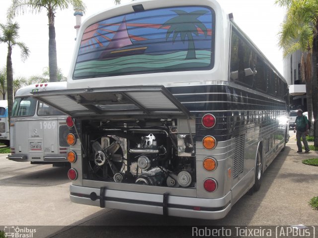 Motorhomes 1400 na cidade de São Paulo, São Paulo, Brasil, por Roberto Teixeira. ID da foto: 702324.