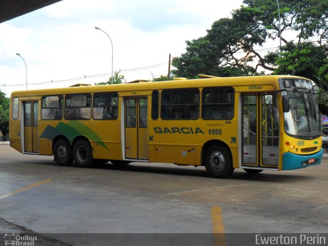 Viação Garcia 6999 na cidade de Maringá, Paraná, Brasil, por Ewerton Perin. Número da foto: #705972.