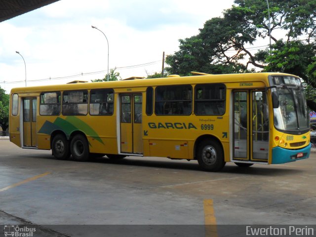 Viação Garcia 6999 na cidade de Maringá, Paraná, Brasil, por Ewerton Perin. ID da foto: 705972.