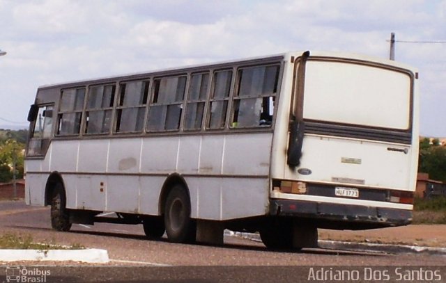 Ônibus Particulares 1773 na cidade de Limoeiro do Norte, Ceará, Brasil, por Adriano dos Santos. ID da foto: 708324.