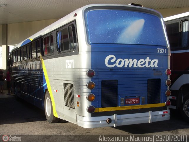 Viação Cometa 7371 na cidade de Juiz de Fora, Minas Gerais, Brasil, por Alexandre  Magnus. ID da foto: 305555.