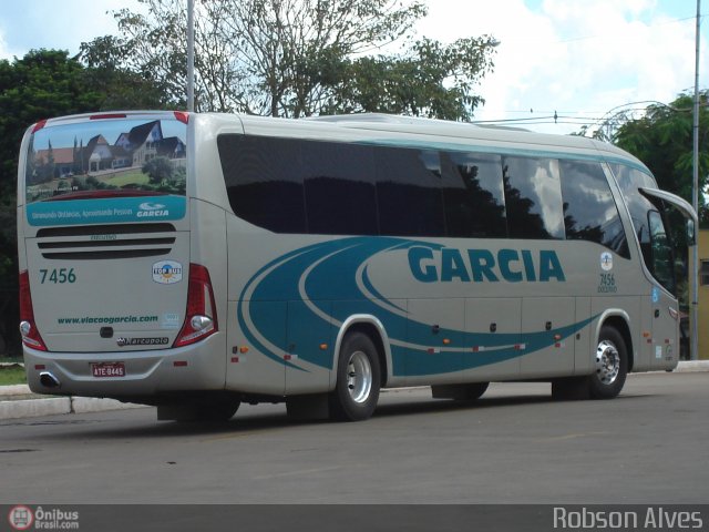 Viação Garcia 7456 na cidade de Maringá, Paraná, Brasil, por Robson Alves. Número da foto: #305263.