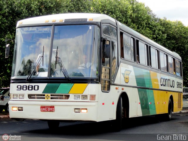 Empresa Gontijo de Transportes 9880 na cidade de Uberaba, Minas Gerais, Brasil, por Gean Brito. Número da foto: #314978.