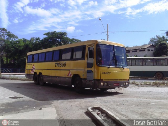 Viação Itapemirim 24027 na cidade de Muriaé, Minas Gerais, Brasil, por José Goulart. ID da foto: 316617.