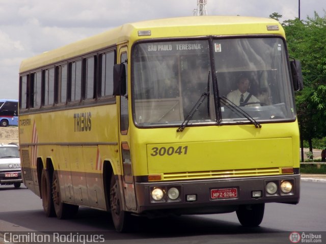 Viação Itapemirim 30041 na cidade de Teresina, Piauí, Brasil, por Clemilton Rodrigues . Número da foto: #323414.