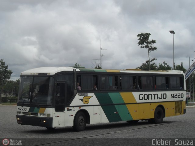 Empresa Gontijo de Transportes 9220 na cidade de Vitória da Conquista, Bahia, Brasil, por Cleber Bus. Número da foto: #325023.