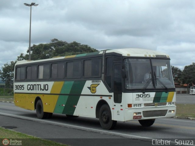 Empresa Gontijo de Transportes 3095 na cidade de Vitória da Conquista, Bahia, Brasil, por Cleber Bus. ID da foto: 327256.