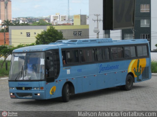 Auto Viação Jardinense 1585 na cidade de Campina Grande, Paraíba, Brasil, por Mailson Amâncio. Número da foto: #329558.