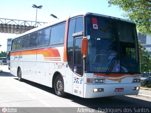 Viação Vale do Tietê 765 na cidade de São Paulo, São Paulo, Brasil, por Adems  Equipe 19. Número da foto: #308616.