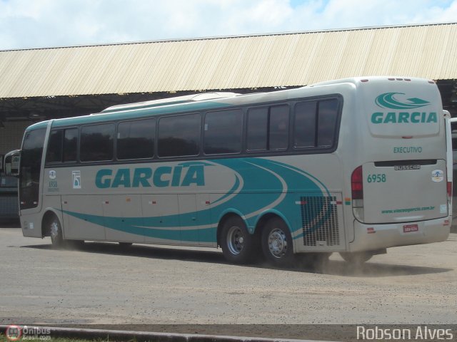 Viação Garcia 6958 na cidade de Paranavaí, Paraná, Brasil, por Robson Alves. Número da foto: #310939.