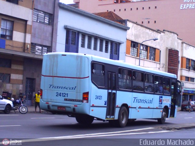 Transcal Sul Transportes Coletivos 24121 na cidade de Porto Alegre, Rio Grande do Sul, Brasil, por Eduardo Machado. Número da foto: #342811.