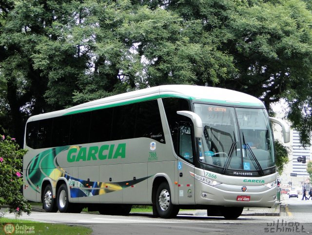 Viação Garcia 7866 na cidade de Curitiba, Paraná, Brasil, por Willian Schimitt. Número da foto: #350314.
