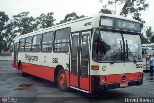 Viação Pirajuçara 286 na cidade de São Paulo, São Paulo, Brasil, por David Vieira. Número da foto: #352165.