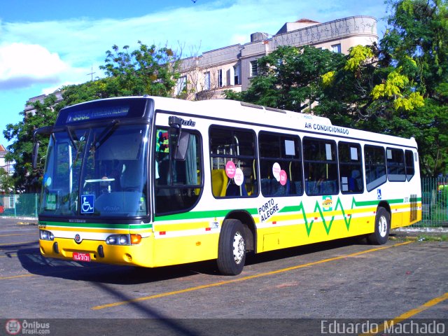 Auto Viação Presidente Vargas 2010 na cidade de Porto Alegre, Rio Grande do Sul, Brasil, por Eduardo Machado. Número da foto: #335047.