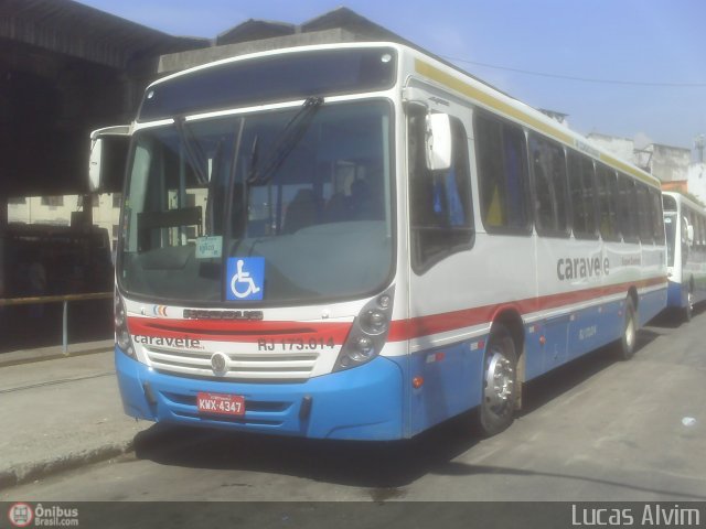Viação Caravele RJ 173.014 na cidade de Rio de Janeiro, Rio de Janeiro, Brasil, por Lucas Alvim. Número da foto: #359475.