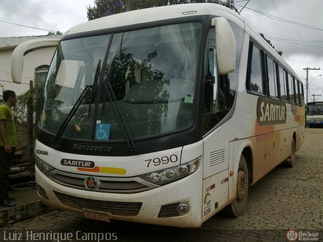 Saritur - Santa Rita Transporte Urbano e Rodoviário 7990 na cidade de Piedade dos Gerais, Minas Gerais, Brasil, por Luiz Henrique Campos. Número da foto: #337650.