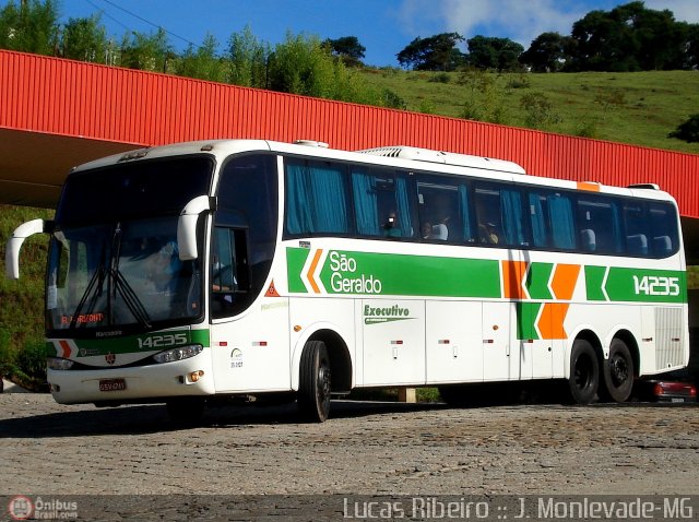 Cia. São Geraldo de Viação 14235 na cidade de João Monlevade, Minas Gerais, Brasil, por Lucas  Ribeiro. ID da foto: 380096.