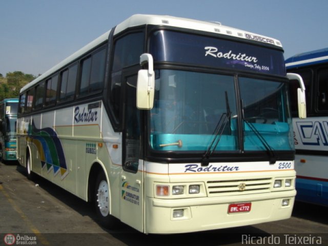 Rodritur 2500 na cidade de Guaranésia, Minas Gerais, Brasil, por Ricardo  Teixeira de Oliveira. Número da foto: #366939.