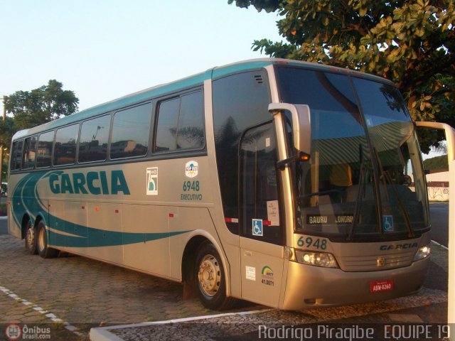Viação Garcia 6948 na cidade de Bauru, São Paulo, Brasil, por Rodrigo Piragibe. Número da foto: #390166.