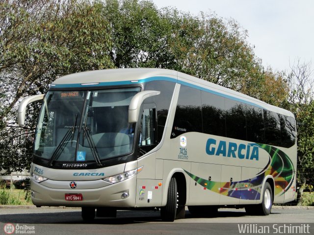 Viação Garcia 7426 na cidade de Curitiba, Paraná, Brasil, por Willian Schimitt. ID da foto: 400114.