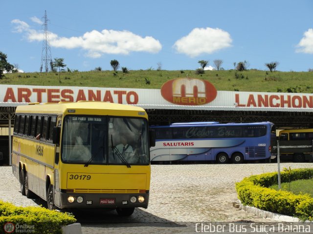 Viação Itapemirim 30179 na cidade de Ponto dos Volantes, Minas Gerais, Brasil, por Cleber Bus. Número da foto: #370892.