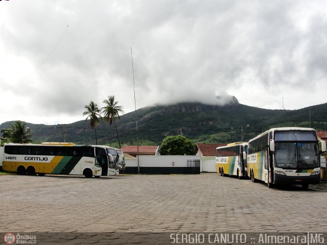 Empresa Gontijo de Transportes Garagem AMJ na cidade de Almenara, Minas Gerais, Brasil, por Sérgio Augusto Braga Canuto. ID da foto: 372399.