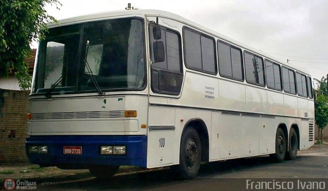 Ônibus Particulares 100 na cidade de Assis, São Paulo, Brasil, por Francisco Ivano. Número da foto: #401044.