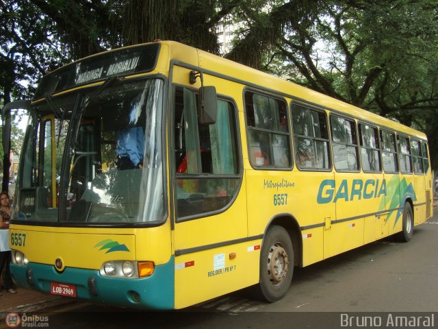 Viação Garcia 6557 na cidade de Maringá, Paraná, Brasil, por Bruno Amaral. Número da foto: #412207.