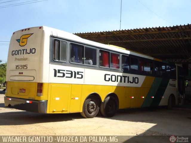 Empresa Gontijo de Transportes 15315 na cidade de Várzea da Palma, Minas Gerais, Brasil, por Wagner Gontijo Várzea da Palma-mg. ID da foto: 416142.