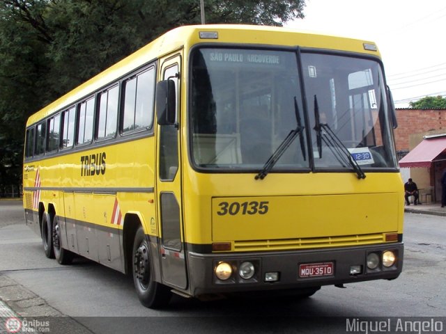Viação Itapemirim 30135 na cidade de São Paulo, São Paulo, Brasil, por Miguel Angelo. Número da foto: #420406.