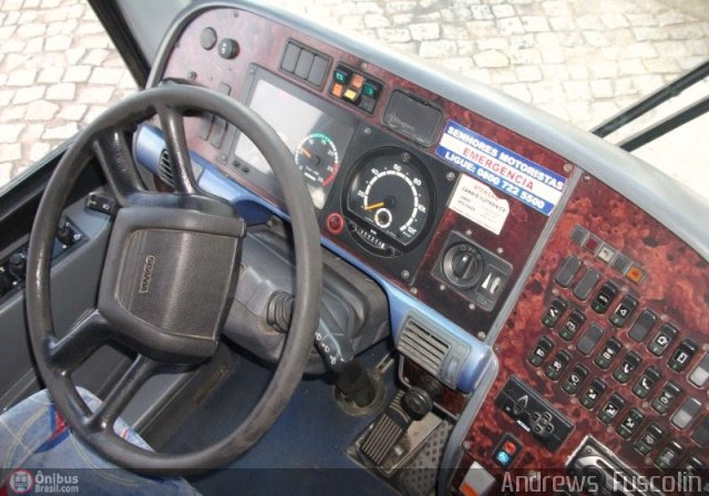 Auto Viação Catarinense 2462 na cidade de São José dos Pinhais, Paraná, Brasil, por Andrews  Fuscolin. Número da foto: #421290.