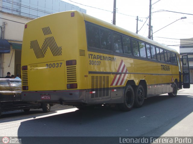 Viação Itapemirim 30037 na cidade de São Paulo, São Paulo, Brasil, por Leonardo Ferreira Porto. ID da foto: 425216.