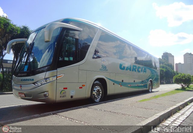 Viação Garcia 7616 na cidade de Curitiba, Paraná, Brasil, por Lucas Gabriel. Número da foto: #426908.