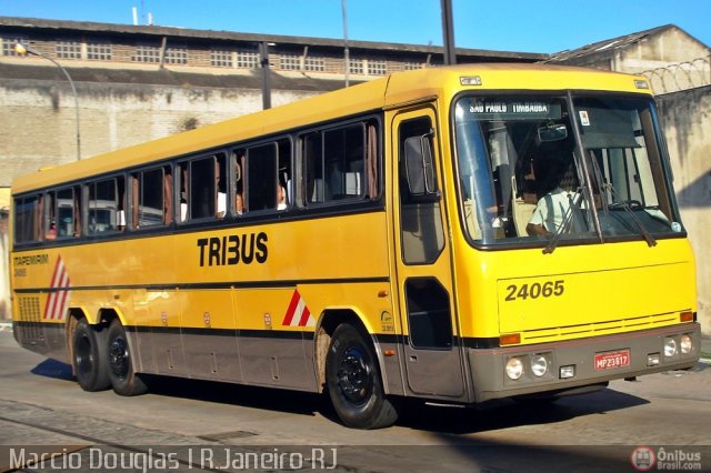 Viação Itapemirim 24065 na cidade de Rio de Janeiro, Rio de Janeiro, Brasil, por Francisco Ivano. ID da foto: 426927.