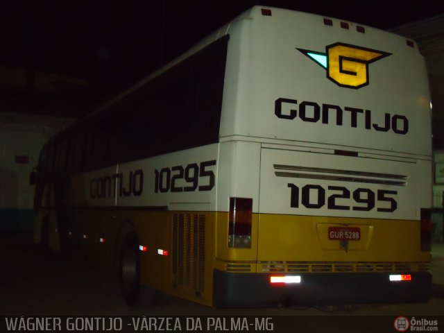 Empresa Gontijo de Transportes 10295 na cidade de Várzea da Palma, Minas Gerais, Brasil, por Wagner Gontijo Várzea da Palma-mg. Número da foto: #427002.