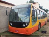 Ônibus Particulares 8598 na cidade de Vitória da Conquista, Bahia, Brasil, por Rava Ogawa. Número da foto: #:id.