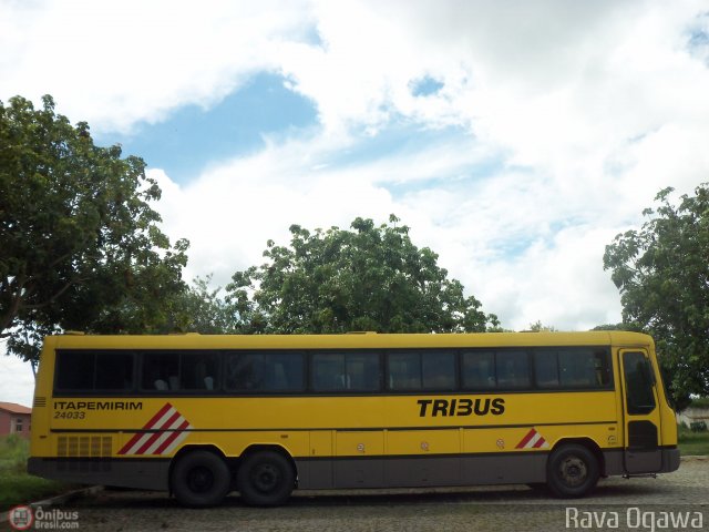 Viação Itapemirim 24033 na cidade de Vitória da Conquista, Bahia, Brasil, por Rava Ogawa. Número da foto: #411367.
