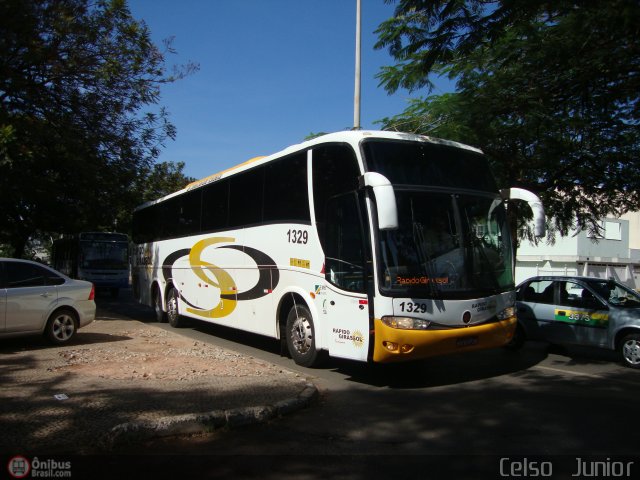 Rápido Girassol 1329 na cidade de Brasília, Distrito Federal, Brasil, por Celso  Junior. Número da foto: #448872.