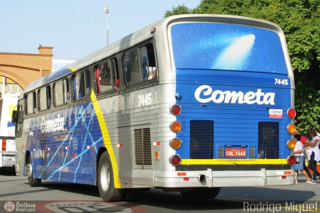 Viação Cometa 7445 na cidade de Aparecida, São Paulo, Brasil, por Rodrigo Miguel. ID da foto: 453361.