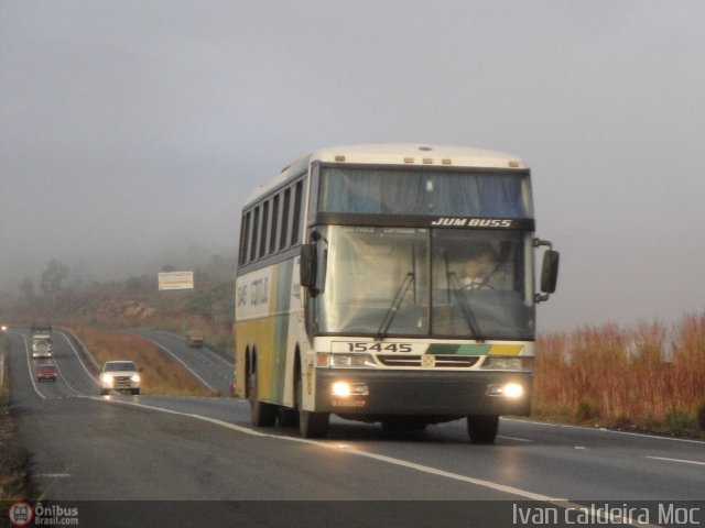 Empresa Gontijo de Transportes 15445 na cidade de Sete Lagoas, Minas Gerais, Brasil, por Ivan Caldeira Moc. Número da foto: #457154.