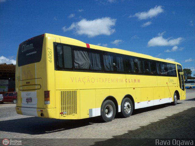 Viação Itapemirim 44067 na cidade de Vitória da Conquista, Bahia, Brasil, por Rava Ogawa. Número da foto: #458247.