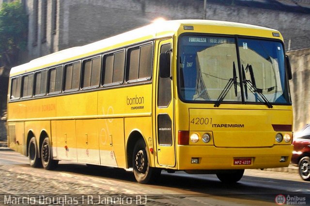 Viação Itapemirim 42001 na cidade de Rio de Janeiro, Rio de Janeiro, Brasil, por Francisco Ivano. Número da foto: #460362.