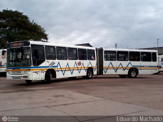 Restinga Transportes Coletivos 2408 na cidade de Porto Alegre, Rio Grande do Sul, Brasil, por Eduardo Machado. ID da foto: 463857.