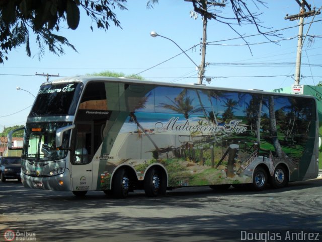 Malacarne-Tur Transporte e Turismo 2011 na cidade de Trindade, Goiás, Brasil, por Douglas Andrez. Número da foto: #470705.
