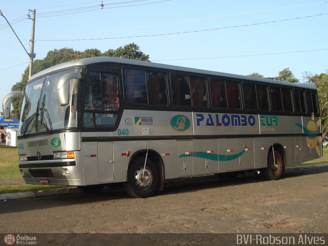 Palombo Tur Transportes 040 na cidade de Paranavaí, Paraná, Brasil, por Robson Alves. Número da foto: #471508.